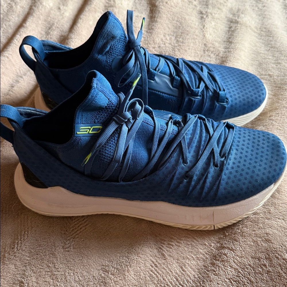 Under Armour Curry 5 Blue Athletic Sneakers